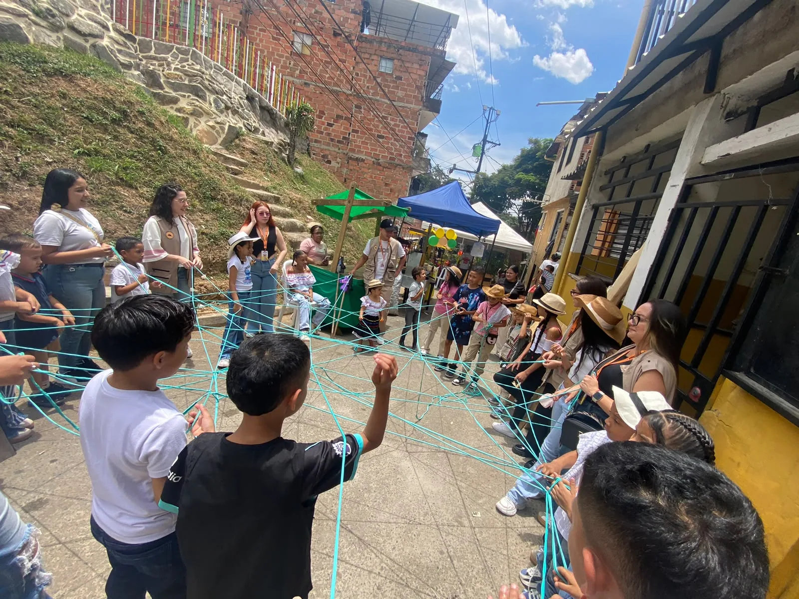 Actividad comunitaria de Corporación Zarigüeyas LDZ en Itagüí