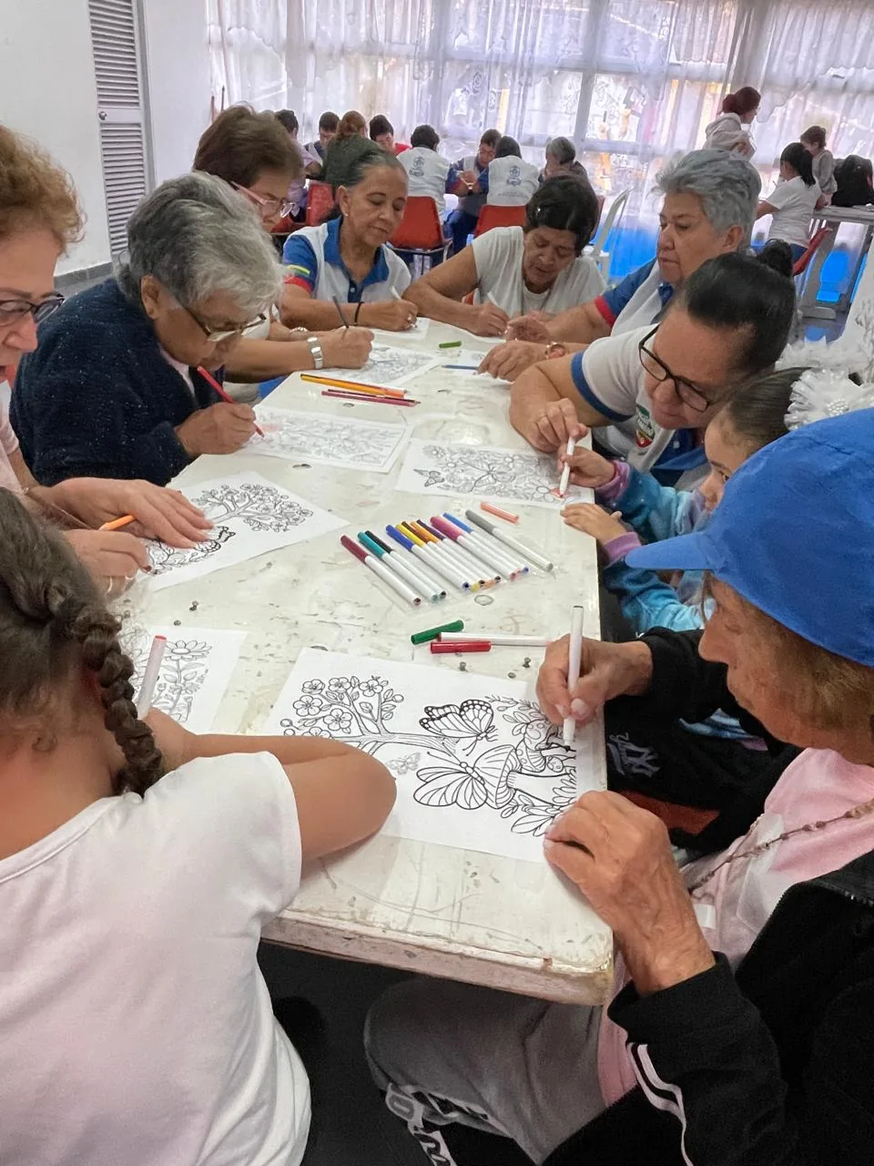 Actividad artística con personas mayores